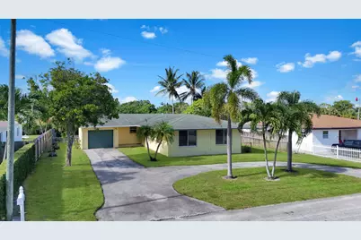 2022 Collier Avenue, Lake Worth, FL 33461 - Photo 1
