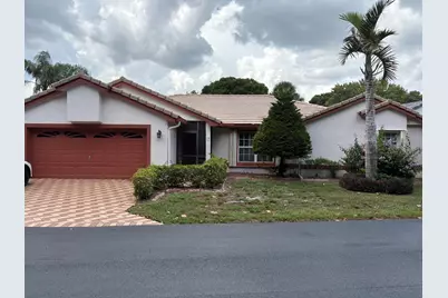 19 Lawrence Lake Drive, Boynton Beach, FL 33436 - Photo 1