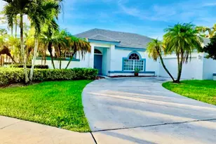 1103 Lake Breeze Dr, Wellington, FL 33414 - Photo 1