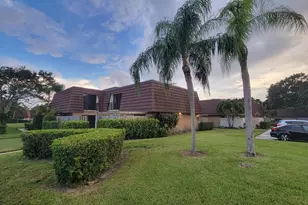 606 6th Ln, Palm Beach Gardens, FL 33418 - Photo 1
