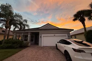 109 NW Pleasant Grove Way, Port Saint Lucie, FL 34986 - Photo 1