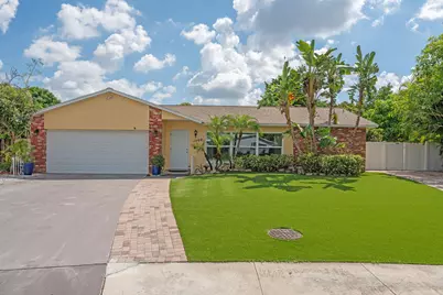 1460 Woodcrest Road, West Palm Beach, FL 33417 - Photo 1