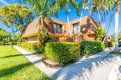 825 Center Street #34c, Jupiter, FL 33458 - Photo 1