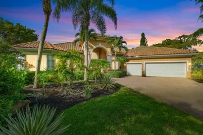 911 Forest Glen Lane, Wellington, FL 33414 - Photo 1