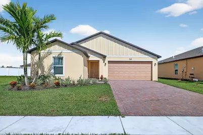 728 Carlyle Way E, Fort Pierce, FL 34947 - Photo 1