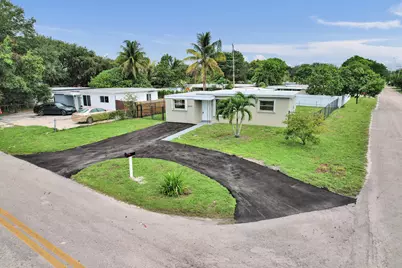 6301 Hayes Street, Hollywood, FL 33024 - Photo 1