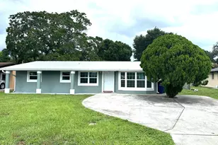 1032 Martinique Ave S, Fort Pierce, FL 34982 - Photo 1