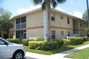 1564 SE Royal Green Cir, Port Saint Lucie, FL 34952 - Photo 1