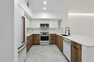 250 NE 3rd Ave, Delray Beach, FL 33444 - Photo 1
