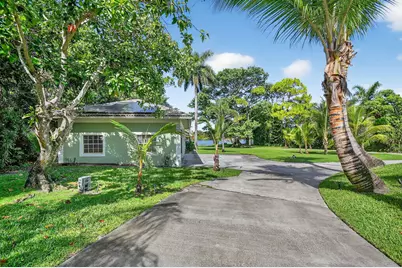 6225 Pine Drive, Unit #Cottage, Lake Worth, FL 33462 - Photo 1