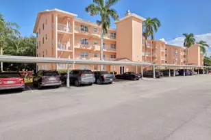 2950 SE Ocean Blvd Unit, Stuart, FL 34996 - Photo 1