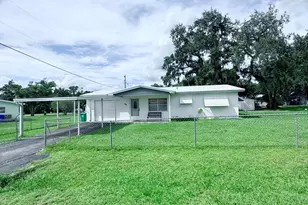 803 SE 13th St, Okeechobee, FL 34974 - Photo 1