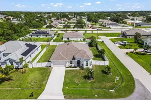 191 SW Felix Ave, Port Saint Lucie, FL 34953 - Photo 1