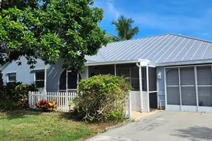 301 SW Whitmore Dr, Port Saint Lucie, FL 34984 - Photo 1