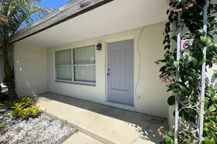 611 SE Flamingo Ave, Stuart, FL 34996 - Photo 1