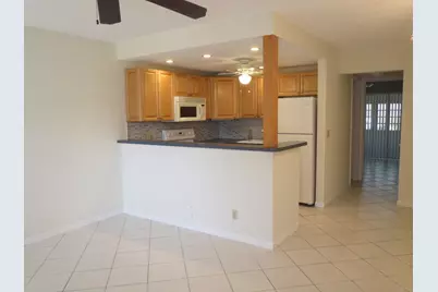 30 Salisbury B, West Palm Beach, FL 33417 - Photo 1