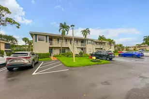 50 Stratford Ln Unit, Boynton Beach, FL 33436 - Photo 1