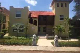 407 S Lakeside Dr, Lake Worth, FL 33460 - Photo 1