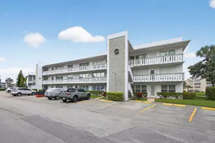 312 Wellington C, West Palm Beach, FL 33417 - Photo 1