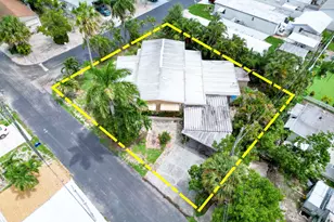 8903 Oak St, Boynton Beach, FL 33436 - Photo 1
