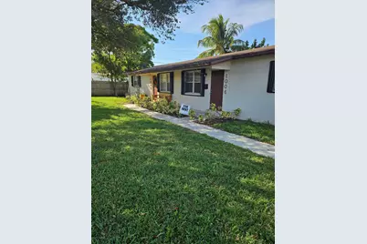 1022 McIntosh Street, West Palm Beach, FL 33405 - Photo 1
