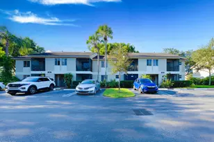 105 Gardens Dr, Pompano Beach, FL 33069 - Photo 1