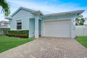 1033 Mango Dr, Delray Beach, FL 33444 - Photo 1