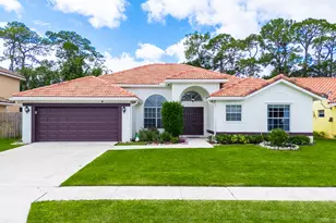 5549 Descartes Cir, Boynton Beach, FL 33472 - Photo 1