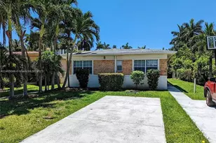 1512 NE 109th St, Miami, FL 33161 - Photo 1