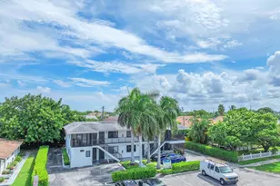 520 NE 45th St, Boca Raton, FL 33431 - Photo 1