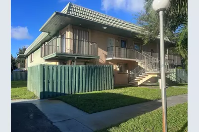 1856 S Fairview Villas Drive #3, Palm Springs, FL 33406 - Photo 1