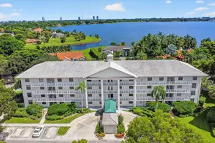 3516 Whitehall Dr, West Palm Beach, FL 33401 - Photo 1