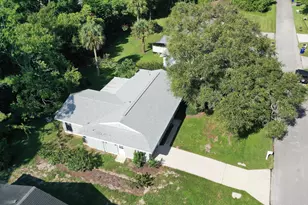 725 Jordan Ave, Sebastian, FL 32958 - Photo 1