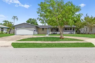 1510 SW 2nd St, Boynton Beach, FL 33435 - Photo 1