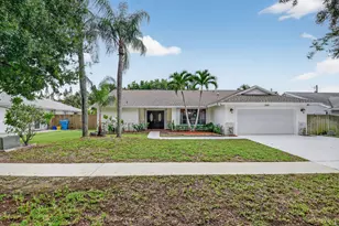 1002 Julia Heights Dr, Lantana, FL 33462 - Photo 1