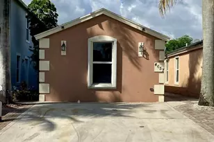 4657 Clemens St, Lake Worth, FL 33463 - Photo 1
