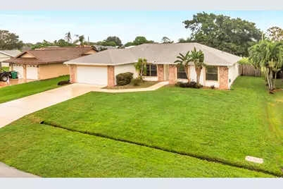 655 SE Crescent Avenue, Port Saint Lucie, FL 34984 - Photo 1