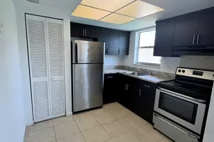 101 NE 41st St, Oakland Park, FL 33334 - Photo 1