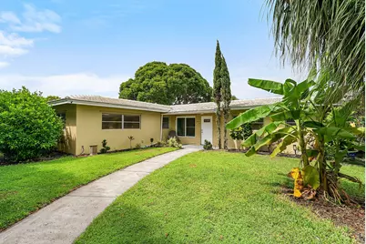 857 NW 8th Avenue, Boynton Beach, FL 33426 - Photo 1