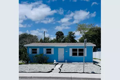517 N 25th Street, Fort Pierce, FL 34947 - Photo 1