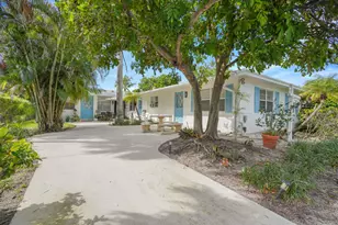 112 Sandal Ln, Palm Beach Shores, FL 33404 - Photo 1