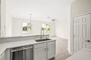 3187 N Oasis Dr, Boynton Beach, FL 33426 - Photo 11