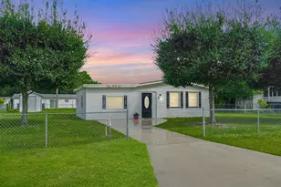 332 Ashley St, Fort Pierce, FL 34982 - Photo 1