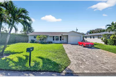 710 SW 27th Way, Boynton Beach, FL 33435 - Photo 1