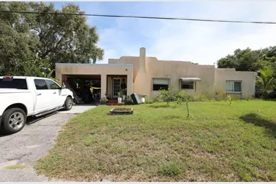 225 Euclid Street, Fort Pierce, FL 34946 - Photo 1