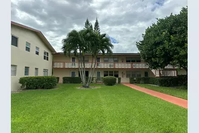 193 Chatham J, West Palm Beach, FL 33417 - Photo 1