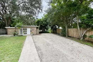 320 SW 21st St, Fort Lauderdale, FL 33315 - Photo 1