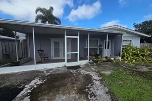 604 SE Madison Ave, Stuart, FL 34996 - Photo 1