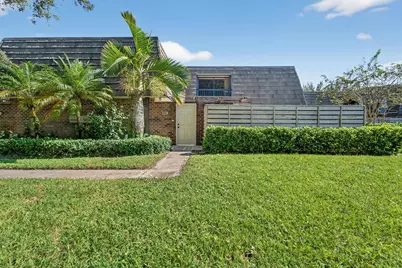 1115 11th Terrace #1115, Palm Beach Gardens, FL 33418 - Photo 1