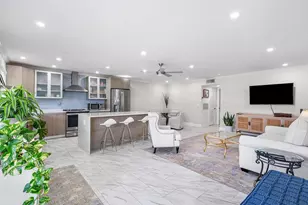 810 High Point Dr W, Delray Beach, FL 33445 - Photo 1